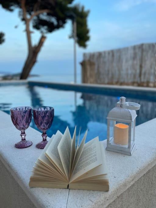 Wave N' Sea Apartment With A Private Pool Dubrovnik Bagian luar foto