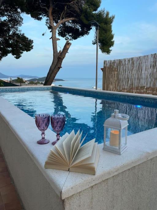Wave N' Sea Apartment With A Private Pool Dubrovnik Bagian luar foto