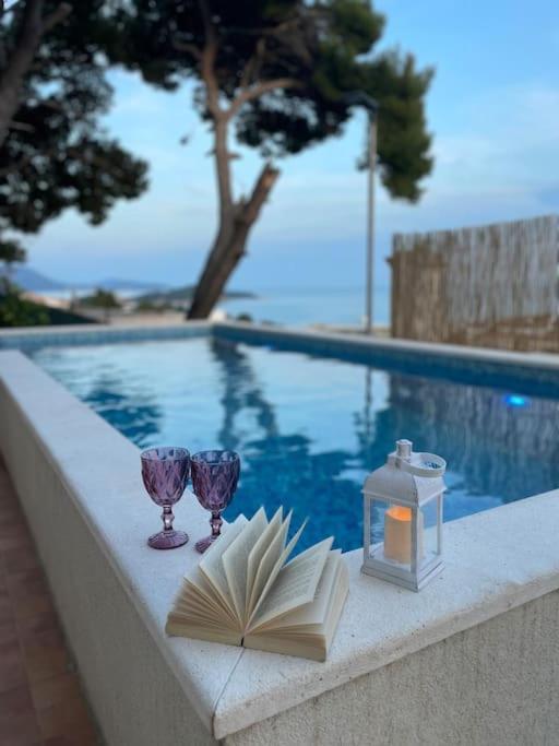 Wave N' Sea Apartment With A Private Pool Dubrovnik Bagian luar foto