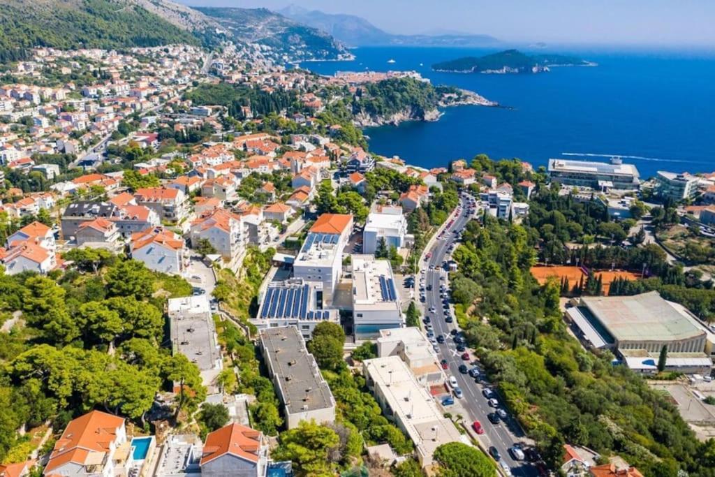 Wave N' Sea Apartment With A Private Pool Dubrovnik Bagian luar foto