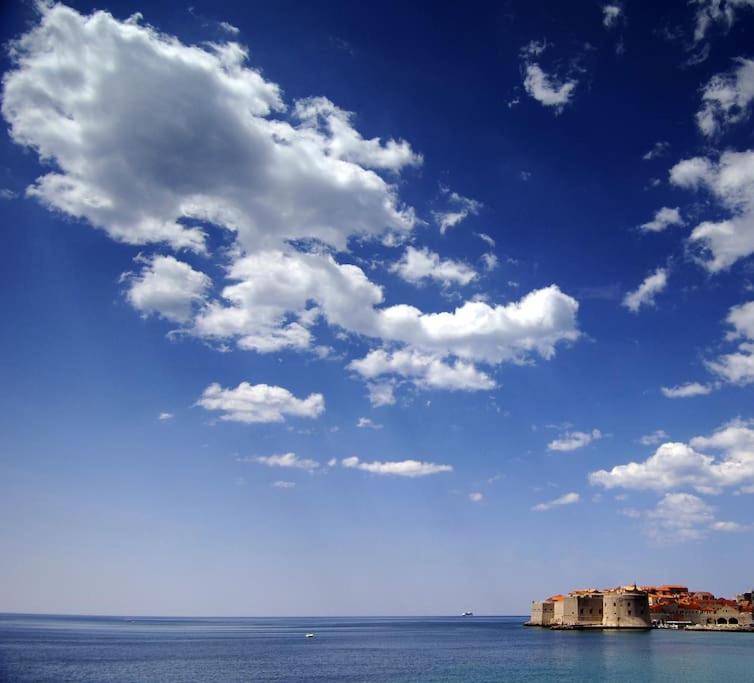 Wave N' Sea Apartment With A Private Pool Dubrovnik Bagian luar foto