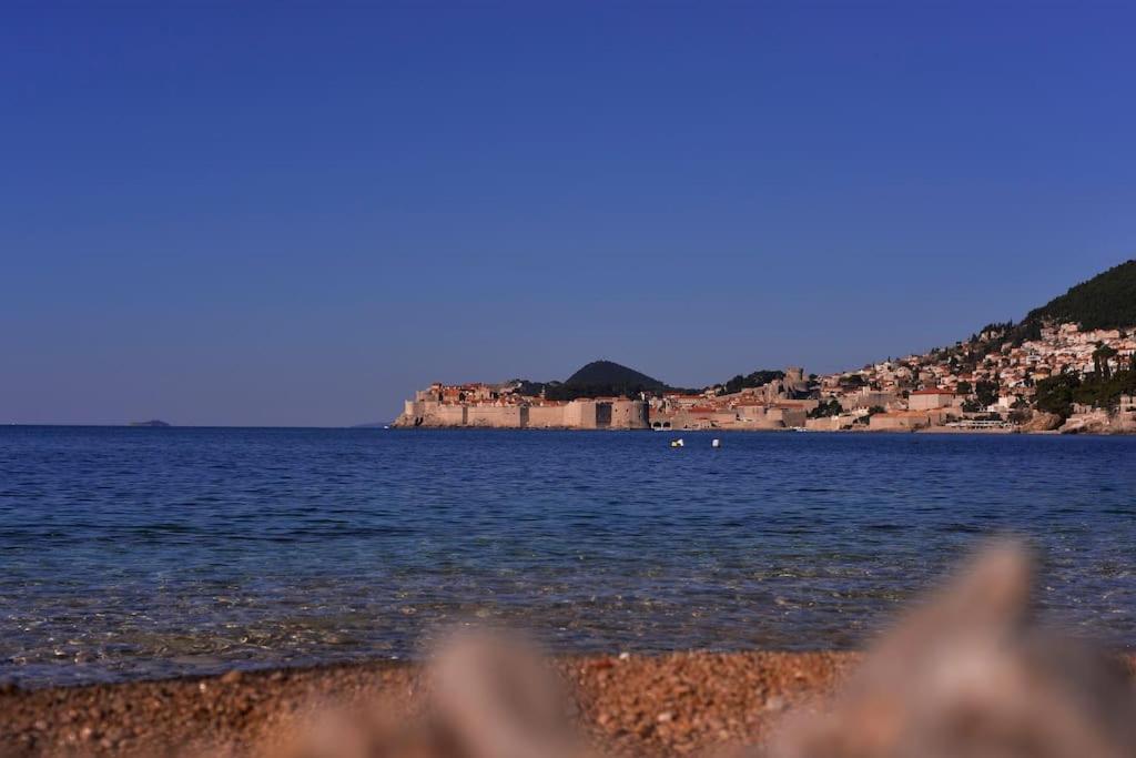Wave N' Sea Apartment With A Private Pool Dubrovnik Bagian luar foto