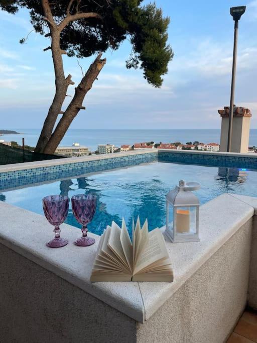 Wave N' Sea Apartment With A Private Pool Dubrovnik Bagian luar foto