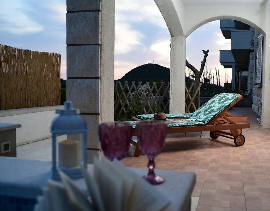 Wave N' Sea Apartment With A Private Pool Dubrovnik Bagian luar foto
