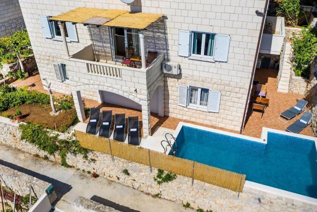 Wave N' Sea Apartment With A Private Pool Dubrovnik Bagian luar foto